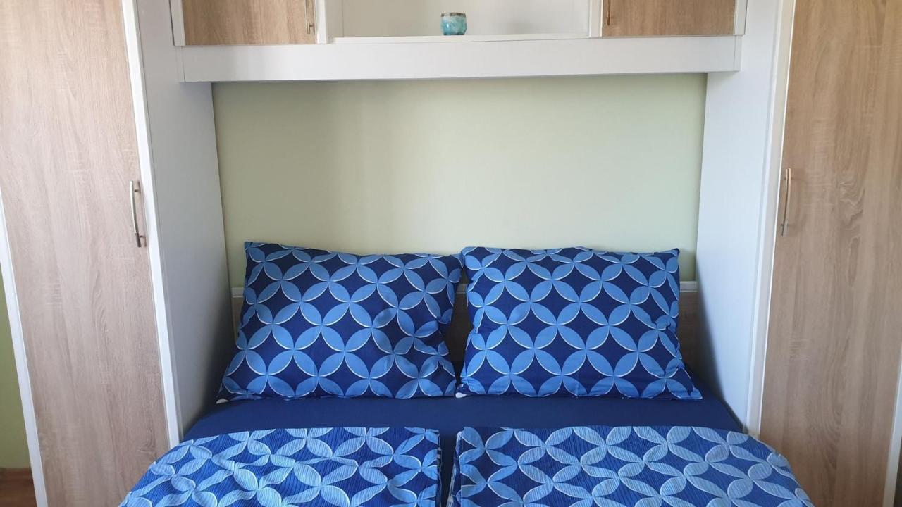 Apartments Roses Dobrinj 외부 사진