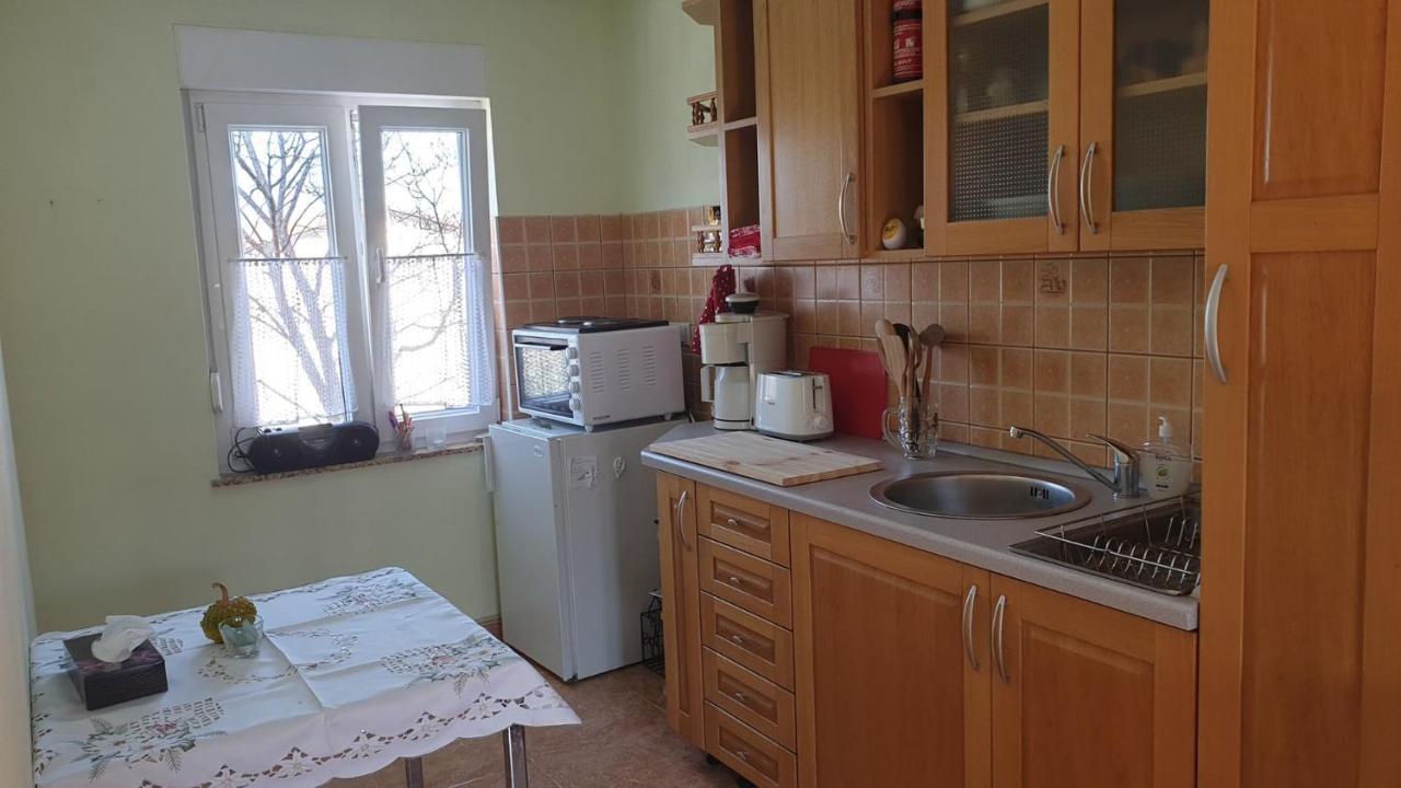 Apartments Roses Dobrinj 외부 사진